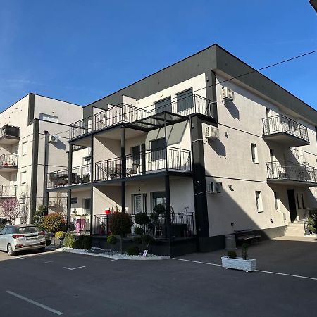 Apartment Aura Белград Екстериор снимка